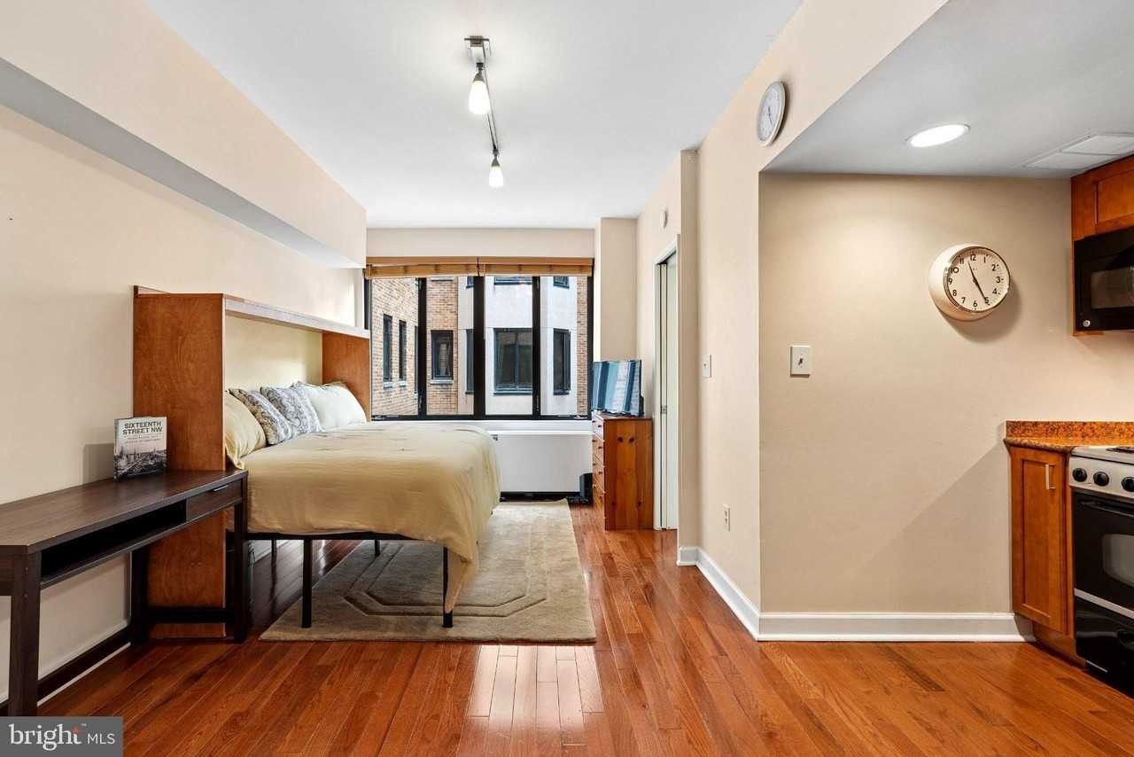 1701 16th St Nw #404 - Photo 2 of 14