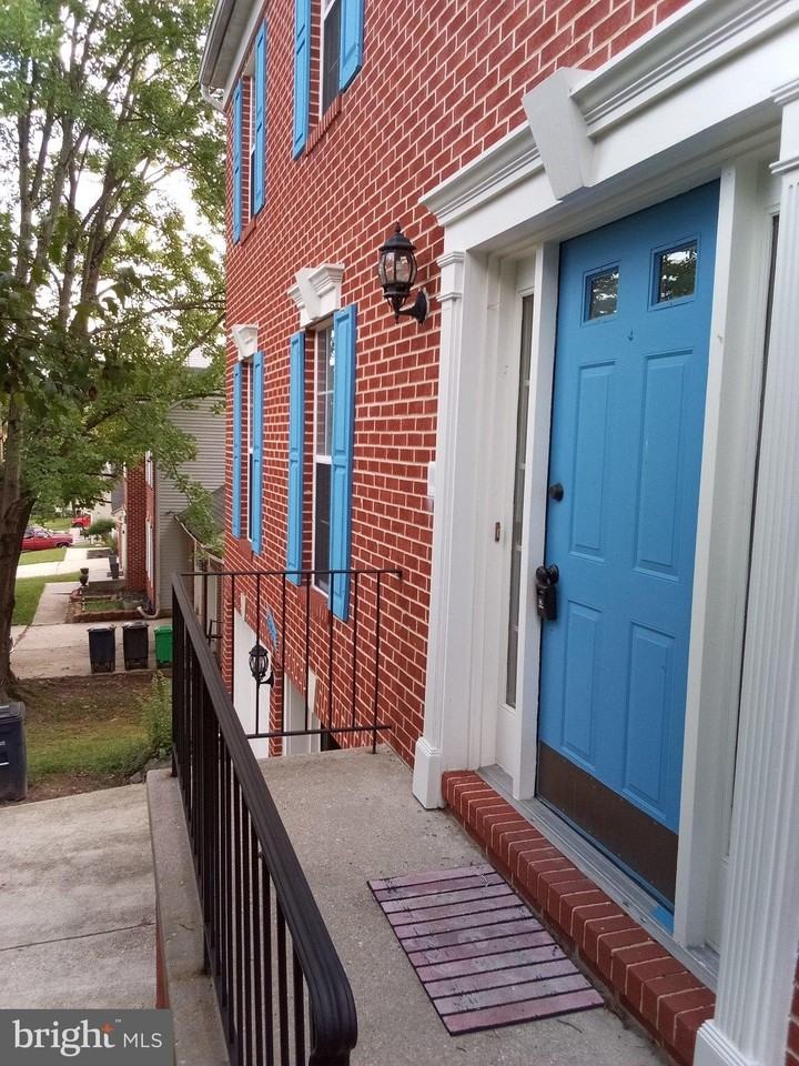 4805 Ashford Pl - Photo 2 of 50