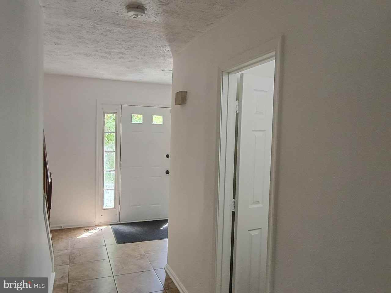 4805 Ashford Pl - Photo 6 of 50