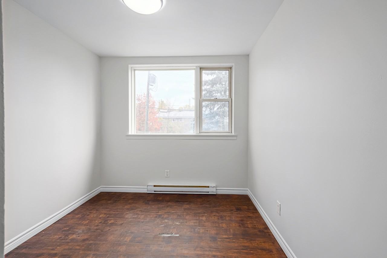 176 8th Street, Collingwood - Photo 5 of 13