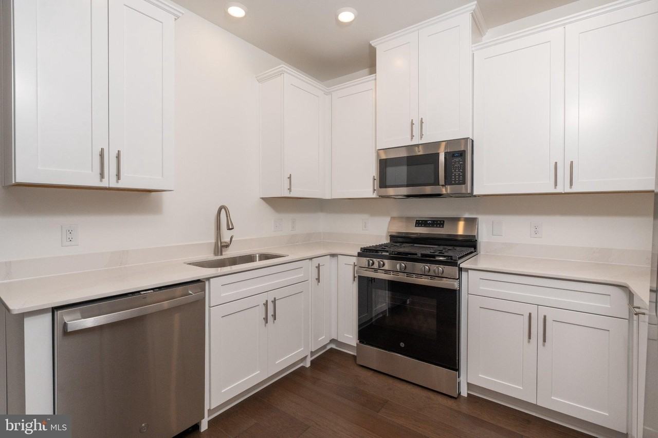 169 Leona Stewart Ln - Photo 6 of 19
