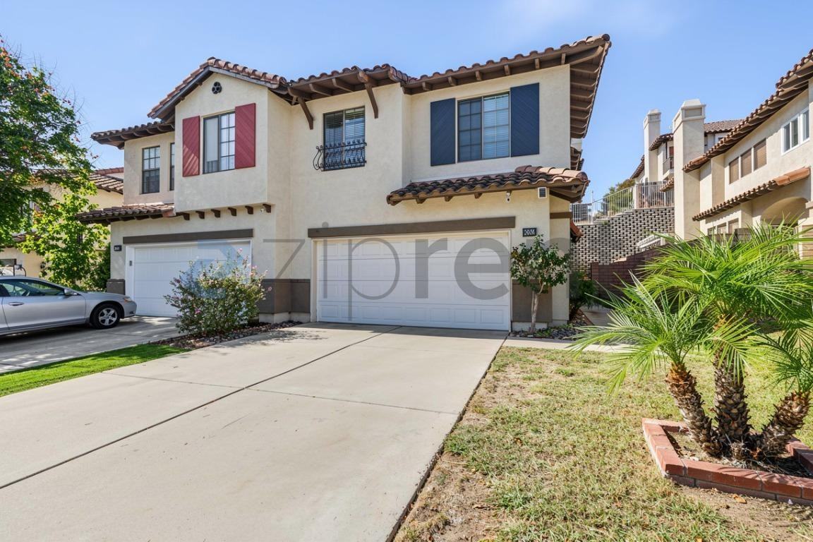 2066 San Diego Dr - Photo 2 of 37