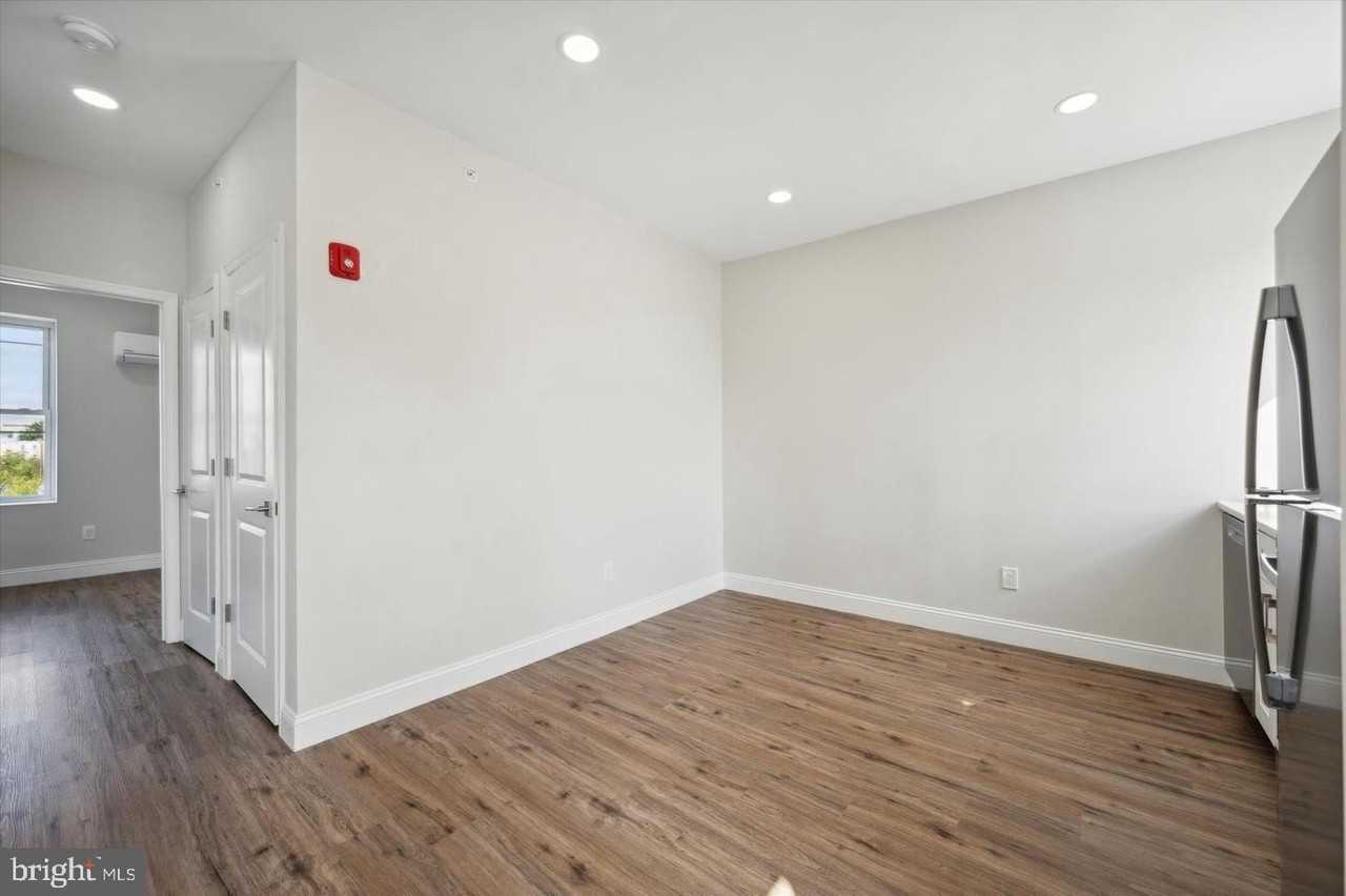 1921 N 2nd St #C - Photo 2 of 9