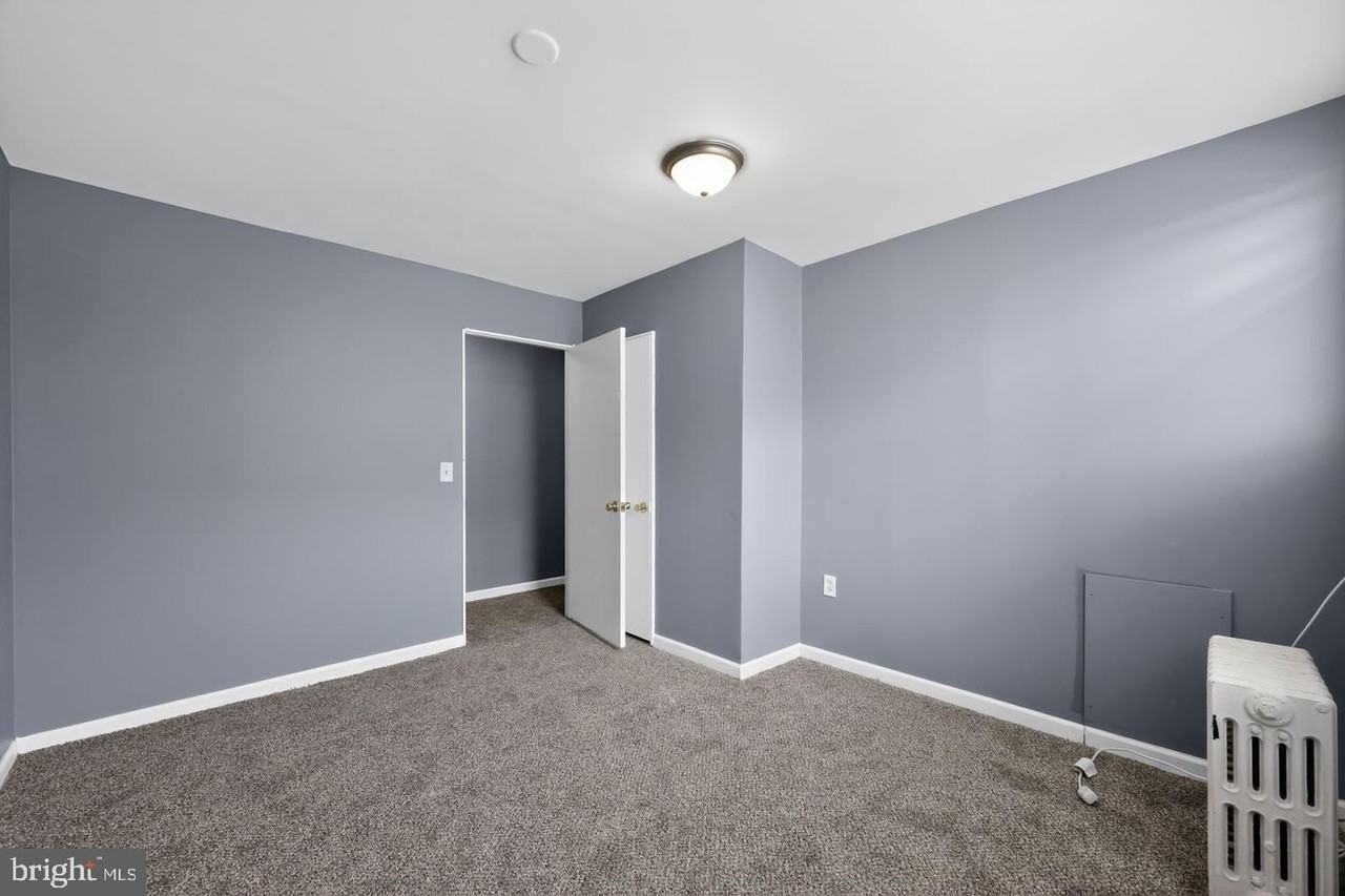 5820 Woodcrest Ave #3 - Photo 5 of 6