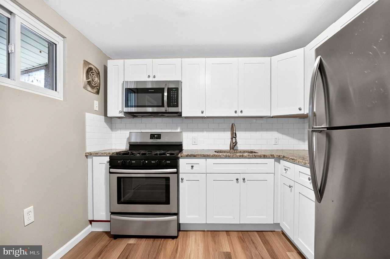 3225 Gaul St - Photo 6 of 18