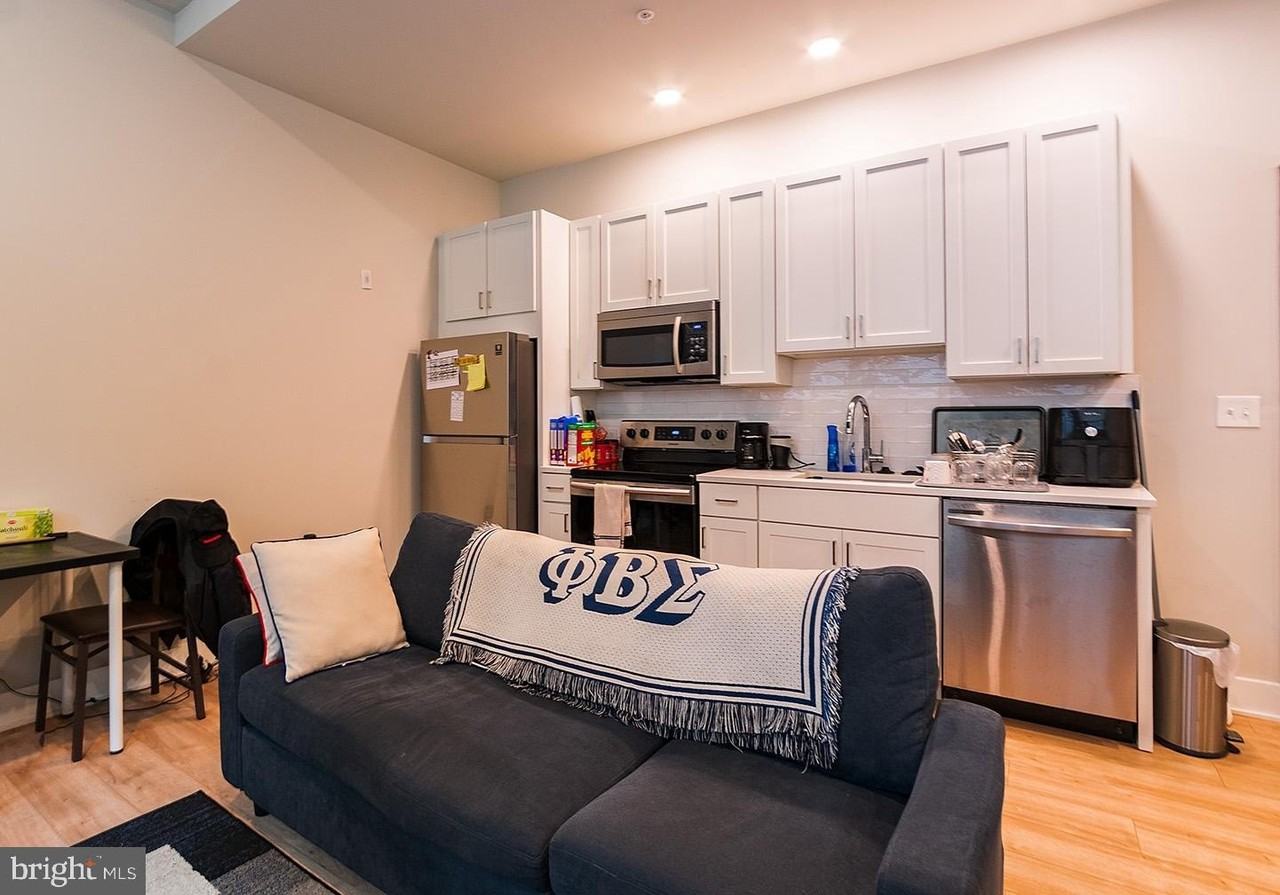 1300 S 19th St #14 - Photo 3 of 15
