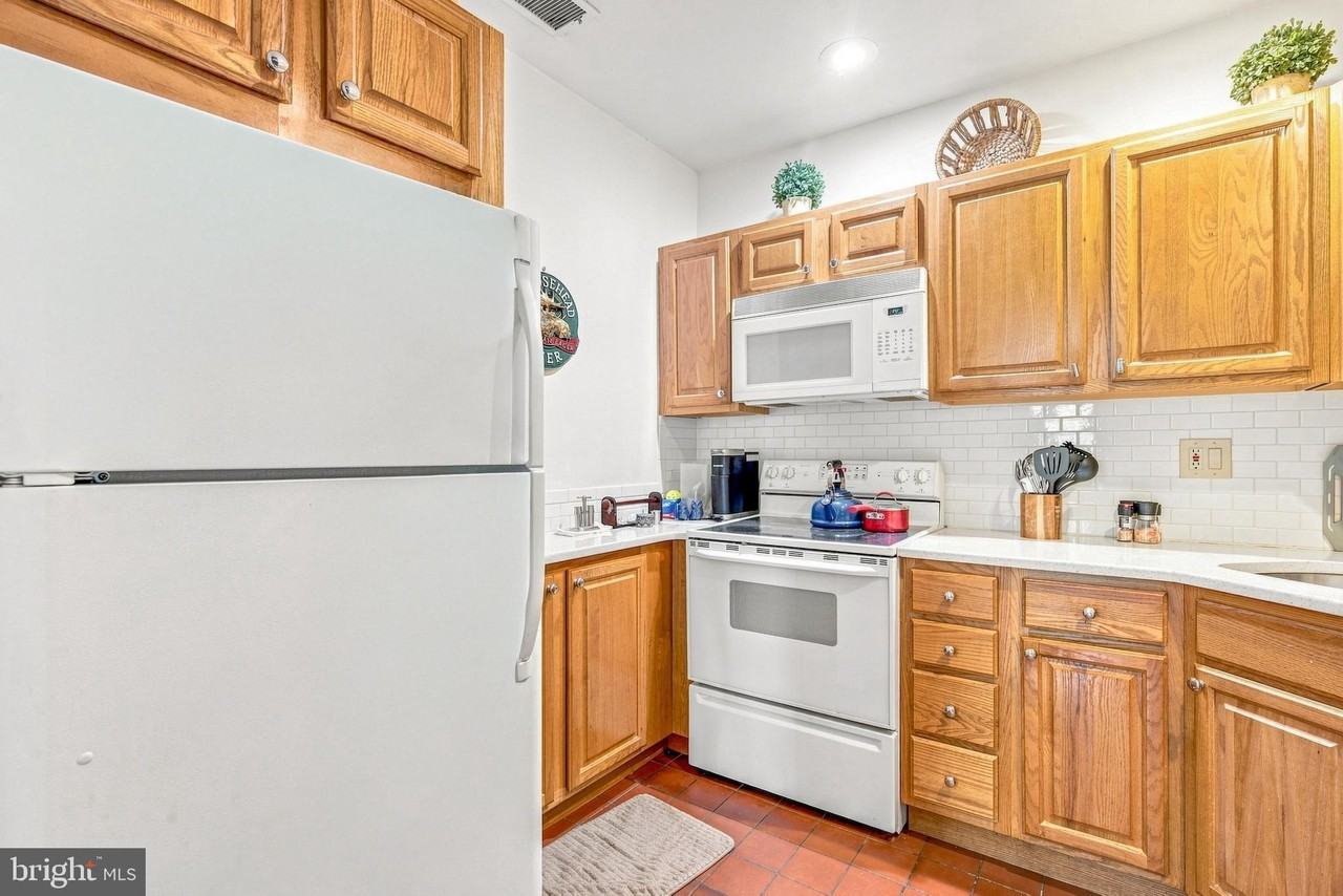 1130 Spruce St #2A - Photo 7 of 24