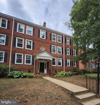 2942 S Columbus St #B2 - Photo 1 of 1