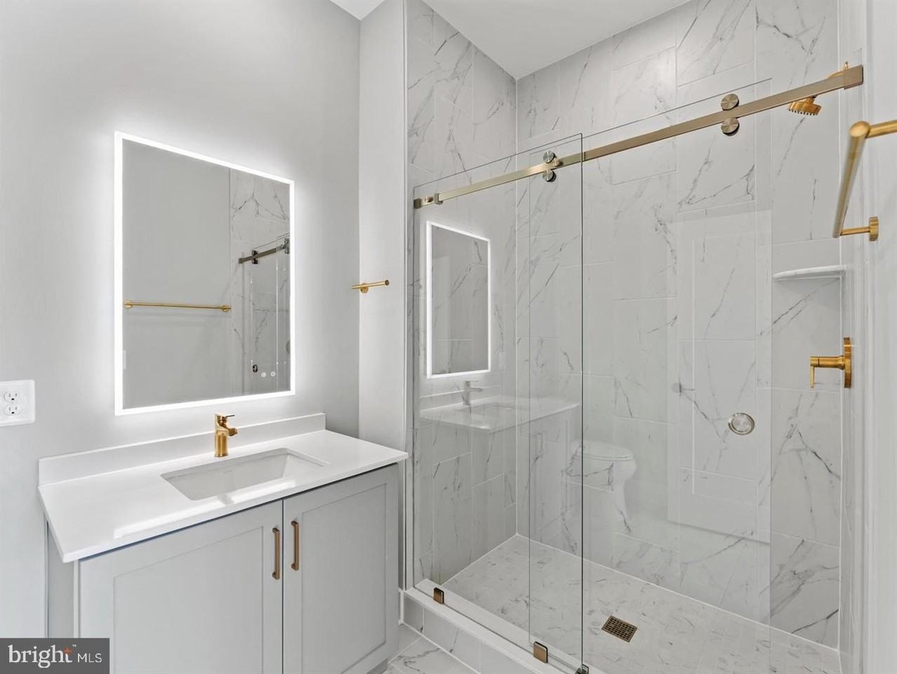 2015 Tysons Ridgeline Rd - Photo 7 of 33