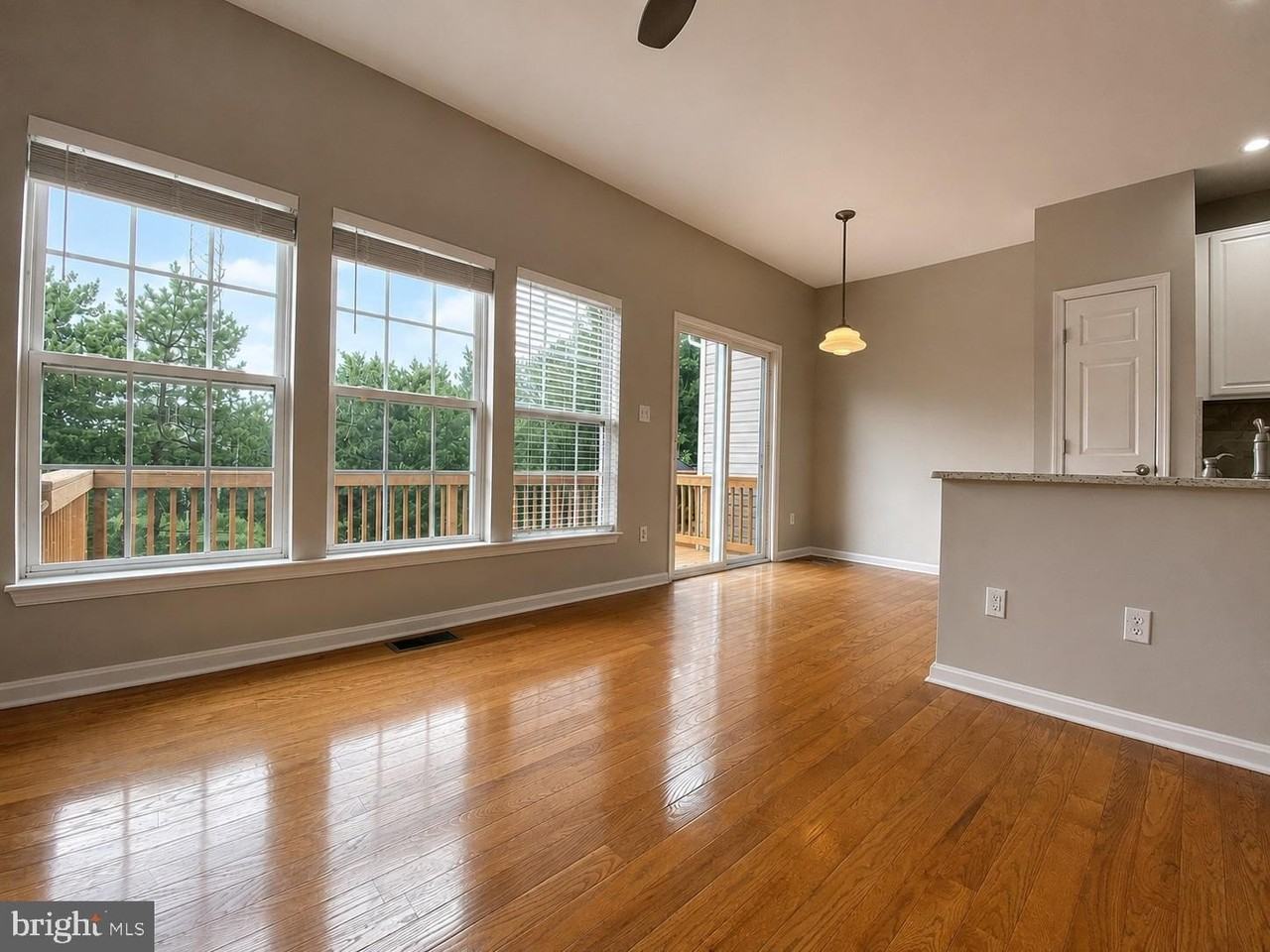 21002 Kittanning Ln - Photo 4 of 39