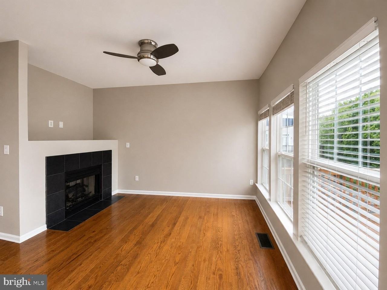 21002 Kittanning Ln - Photo 7 of 39