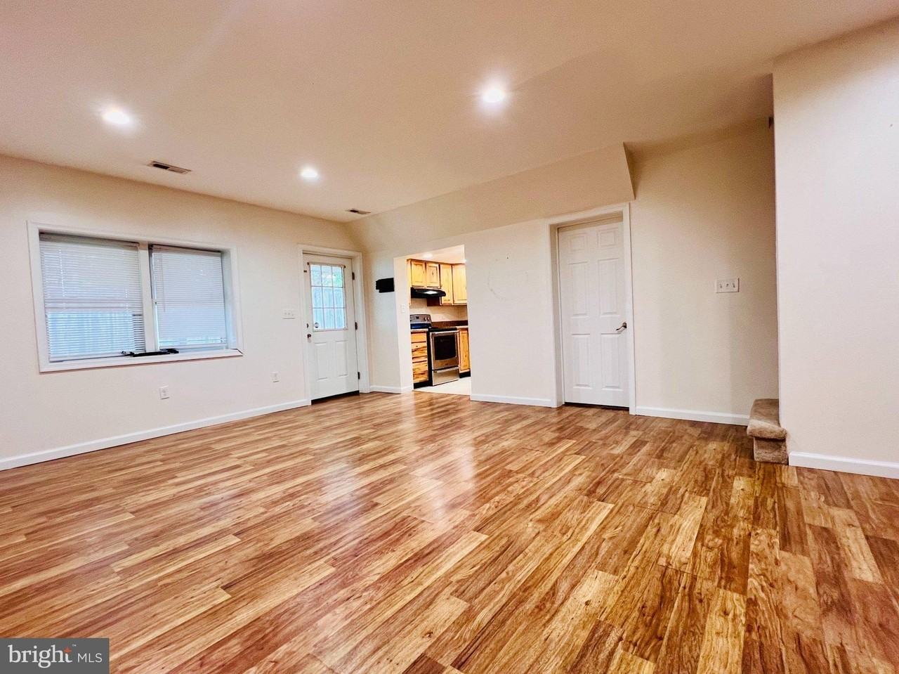 208 Telegraph Rd - Photo 3 of 15