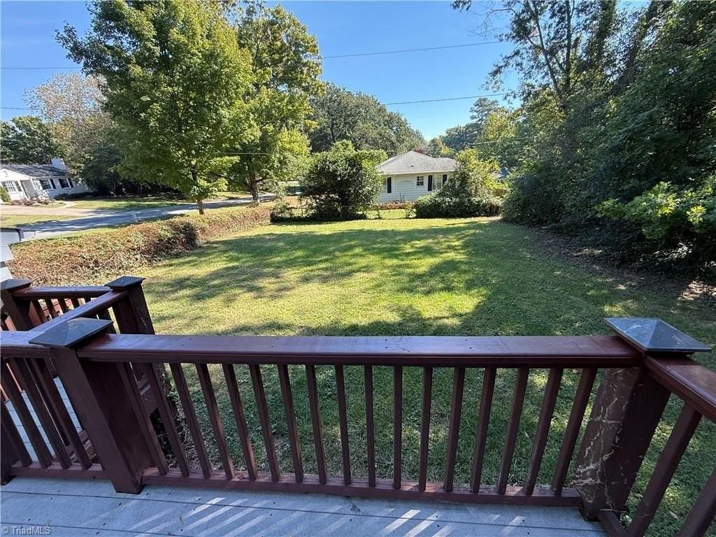 337 Pennsylvania Ave - Photo 2 of 13