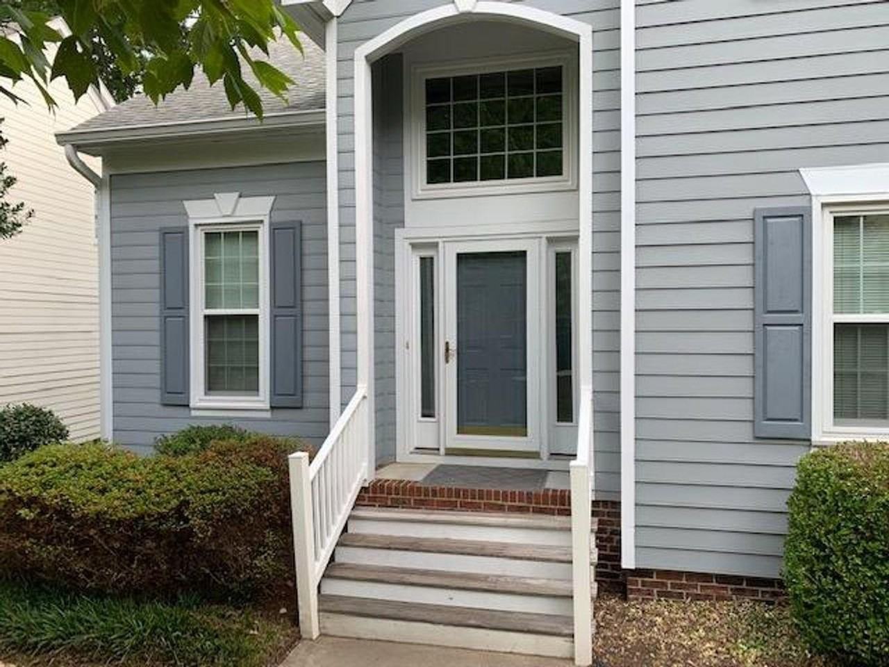 218 Mint Hill Dr - Photo 2 of 25