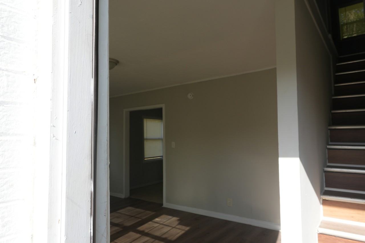 1224 Appling Court-B - B #B - Photo 2 of 10