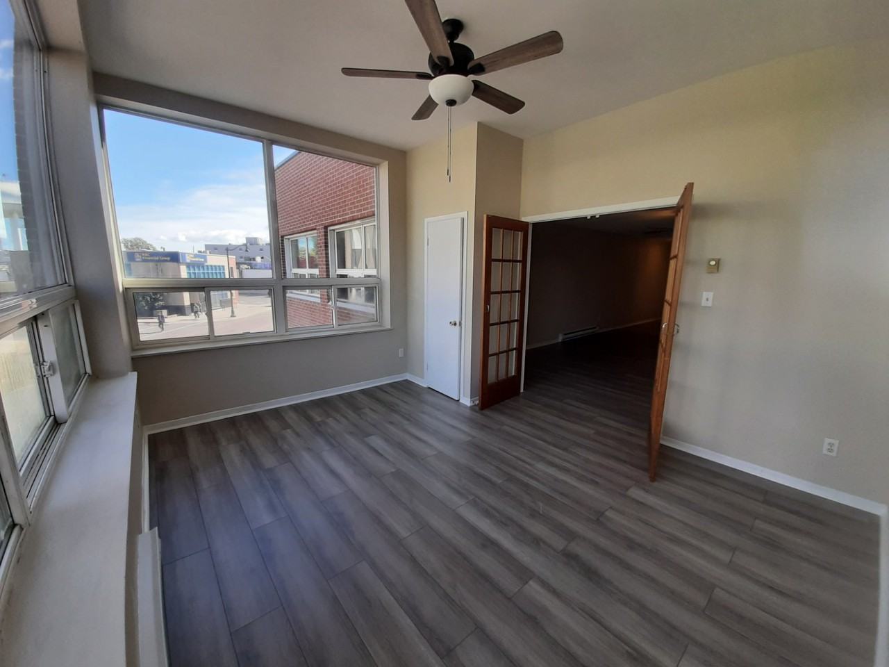844 Princess Street - Photo 2 of 16