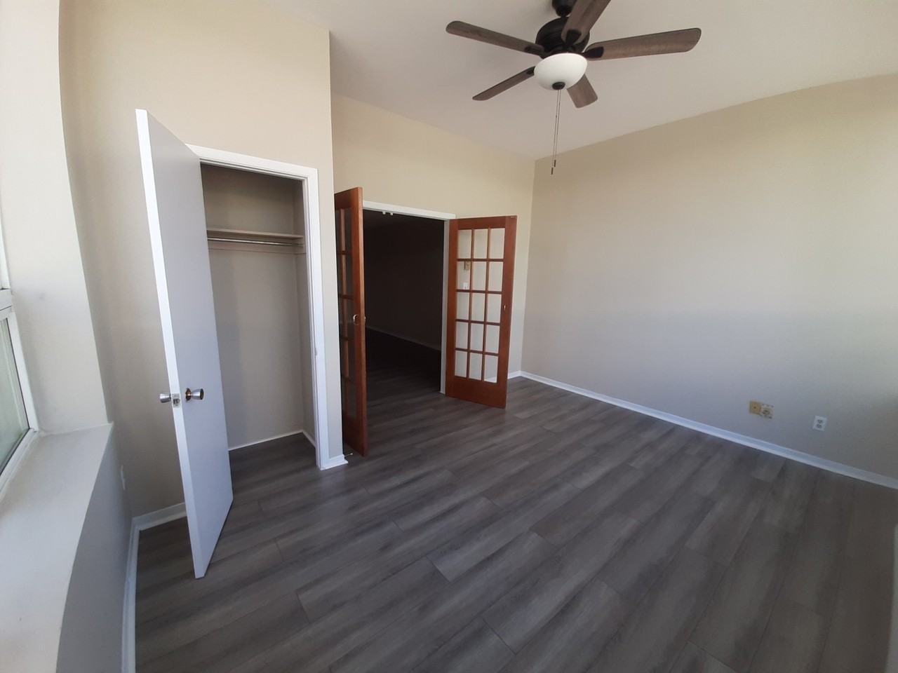 844 Princess Street - Photo 3 of 16
