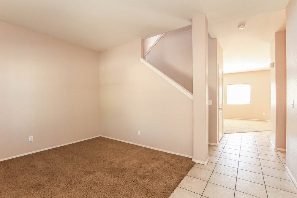 16865 W Rimrock St - Photo 2 of 15