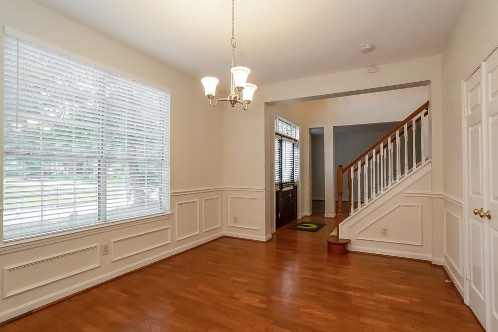 3203 Leafy Pine Ct - Photo 6 of 17