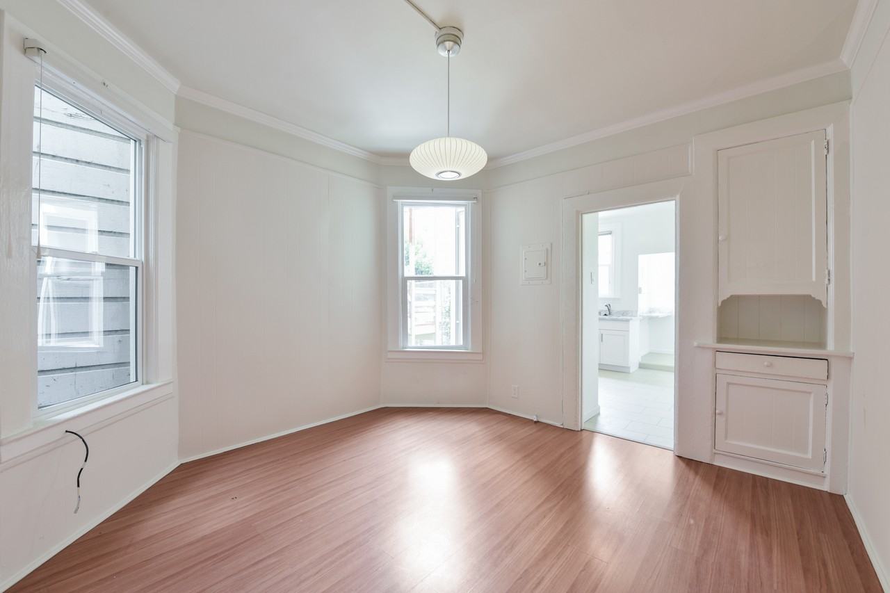 60 Woodward St #60 - Photo 5 of 17