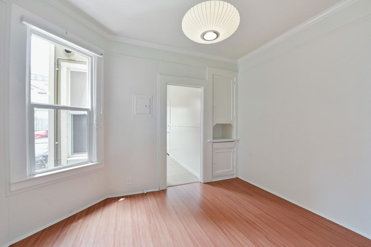 60 Woodward St #60 - Photo 6 of 17