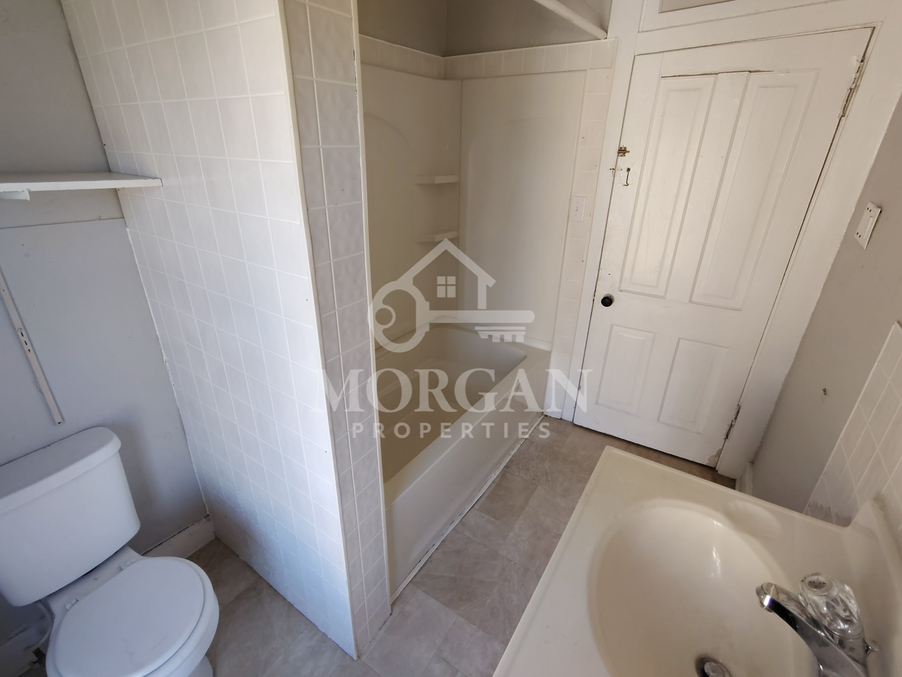 325 S 12th St #2 - Photo 4 of 6