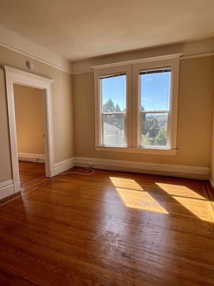 2127 Fillmore Street #15 - Photo 4 of 12