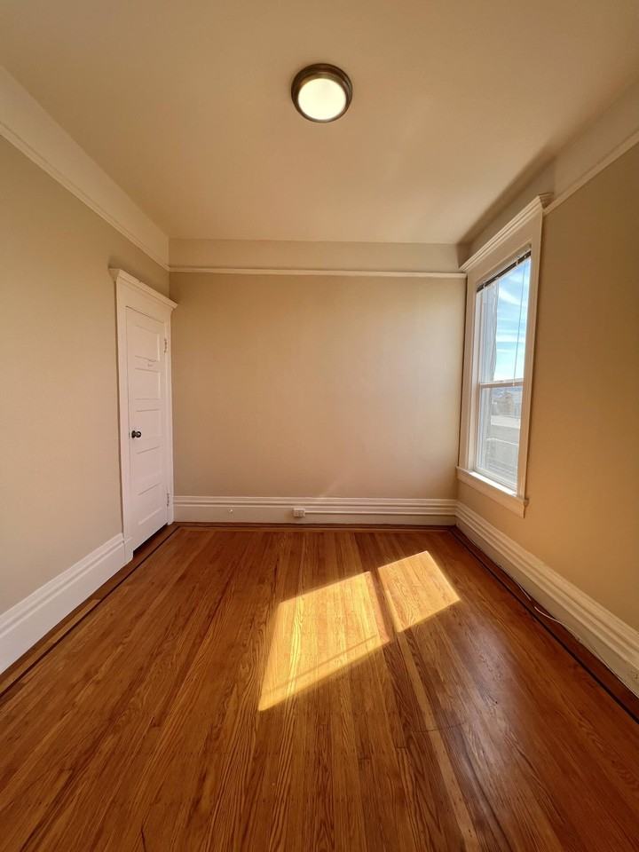 2127 Fillmore Street #15 - Photo 7 of 12