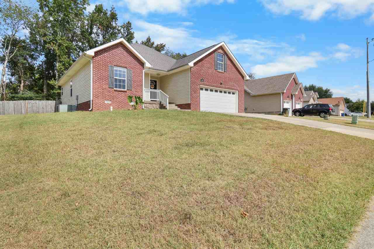 341 Woodtrace Dr #1 - Photo 2 of 30