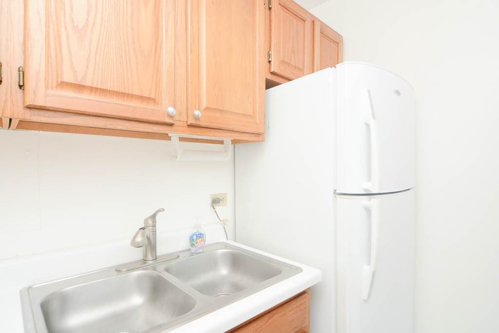 4180 N Marine Dr #1411 - Photo 4 of 19