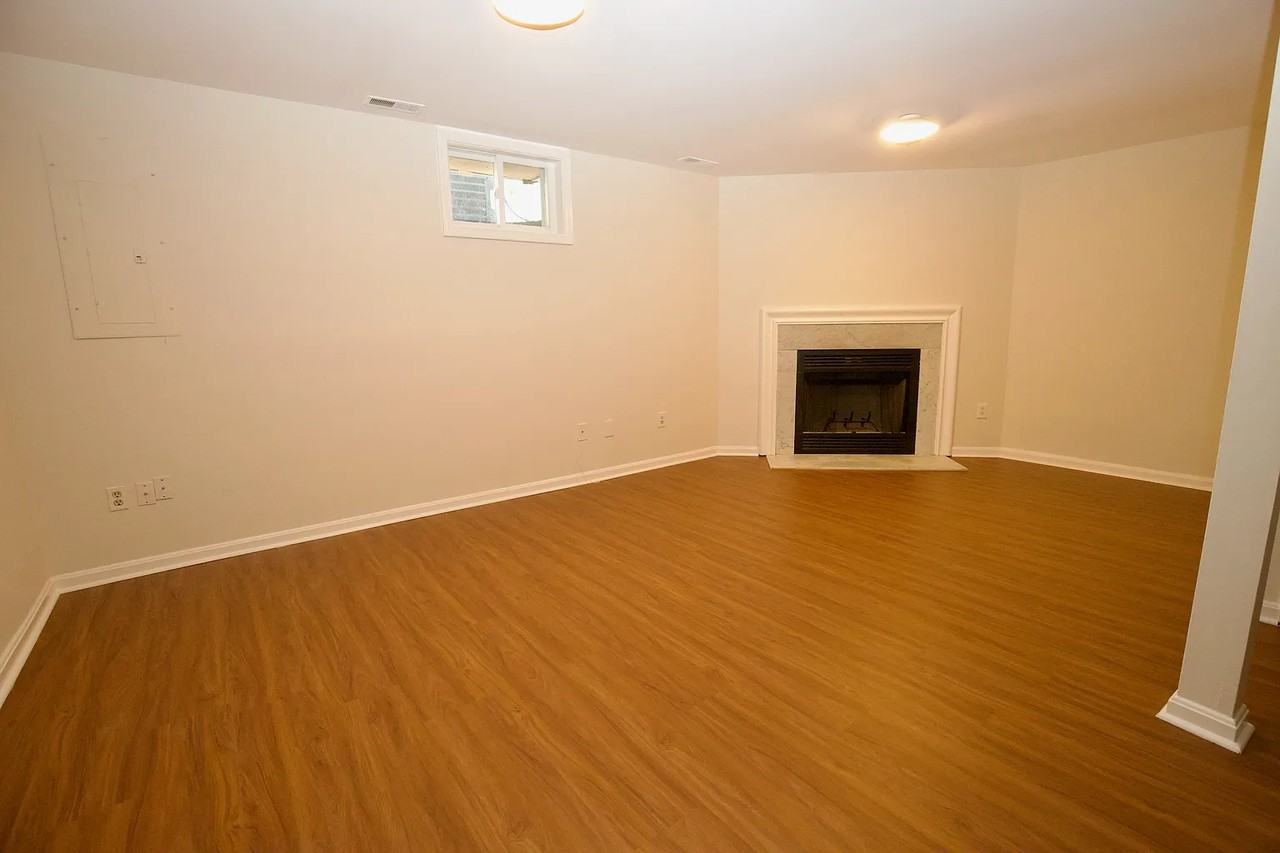25 Prairie Landing Court - Photo 3 of 15