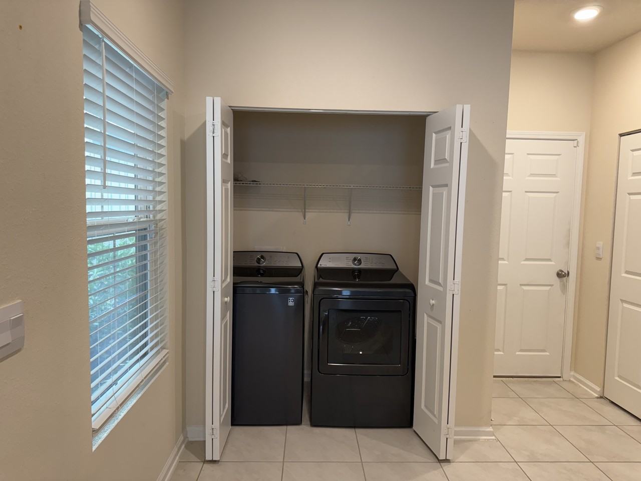 967 Observatory Parkway - 1 - 1 #1 - Photo 6 of 15