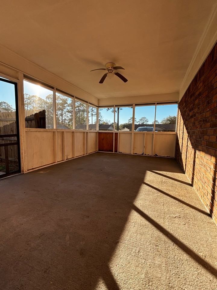 478 Elm St - Photo 7 of 13
