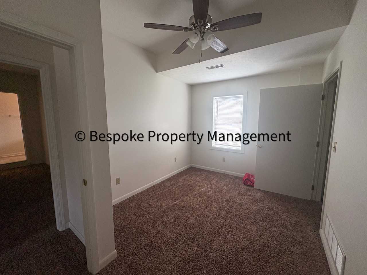 2027 Hamill Ave #B - Photo 6 of 8