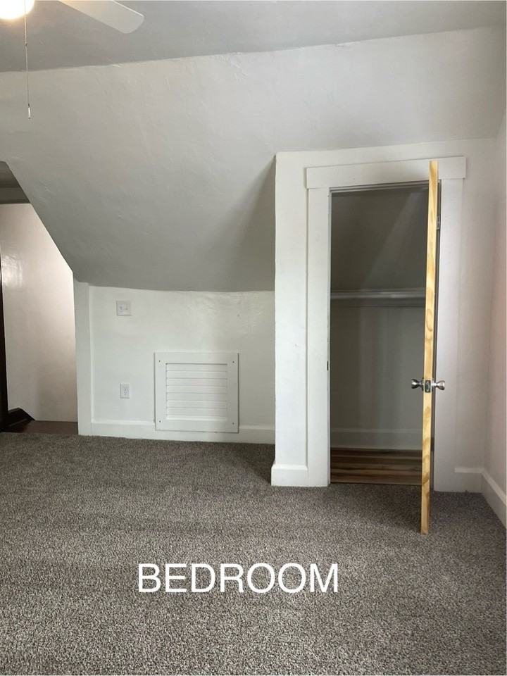 AND: 13th: 221: Duplex - Photo 7 of 12