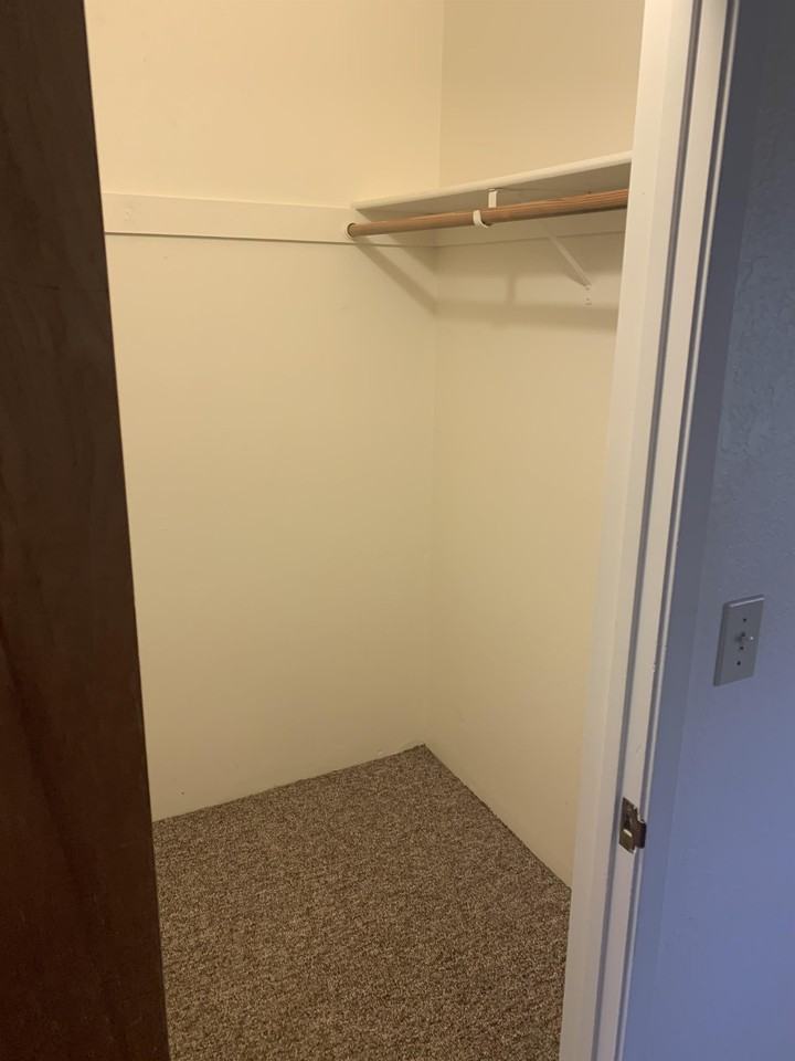 Highland 585 - Photo 5 of 6