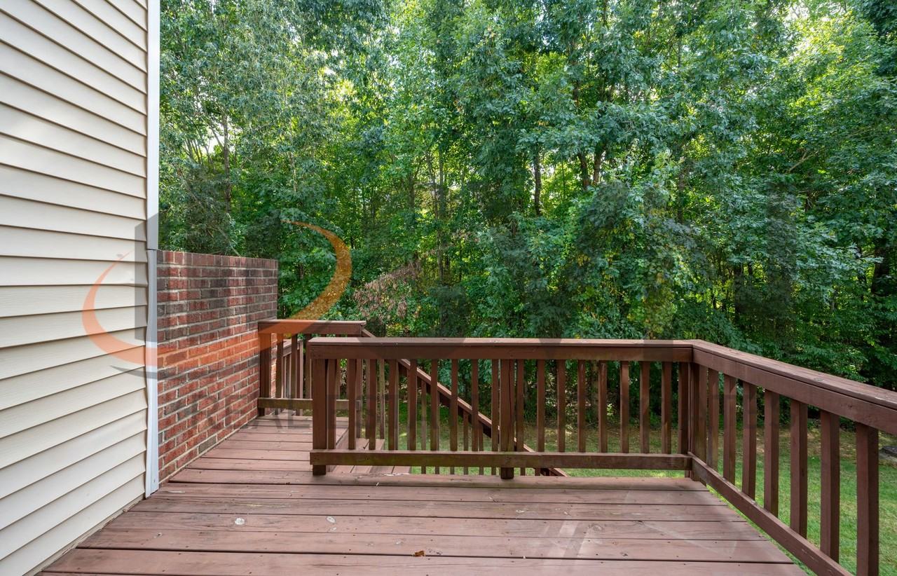 832 Saratoga Dr - Photo 5 of 28
