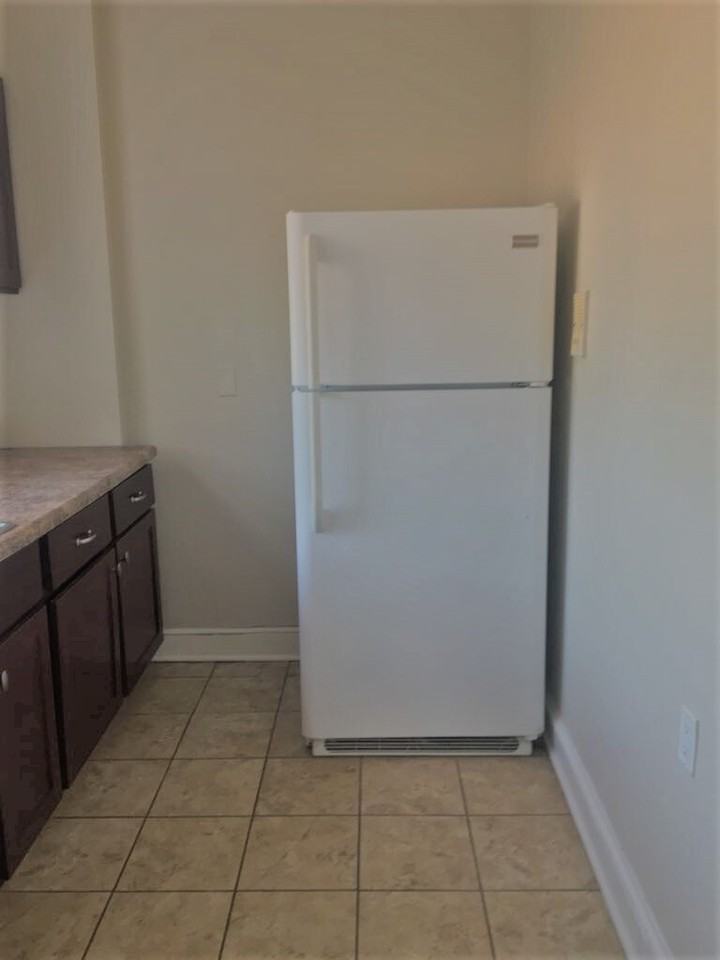 1533 Chapel Street - Photo 3 of 11