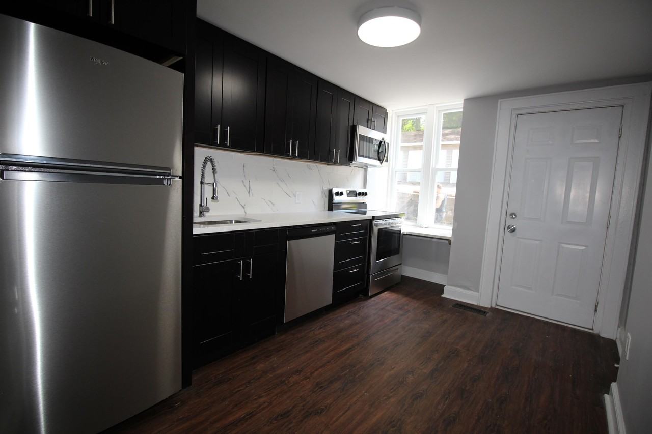 15-17 Boswell Avenue - Photo 3 of 20