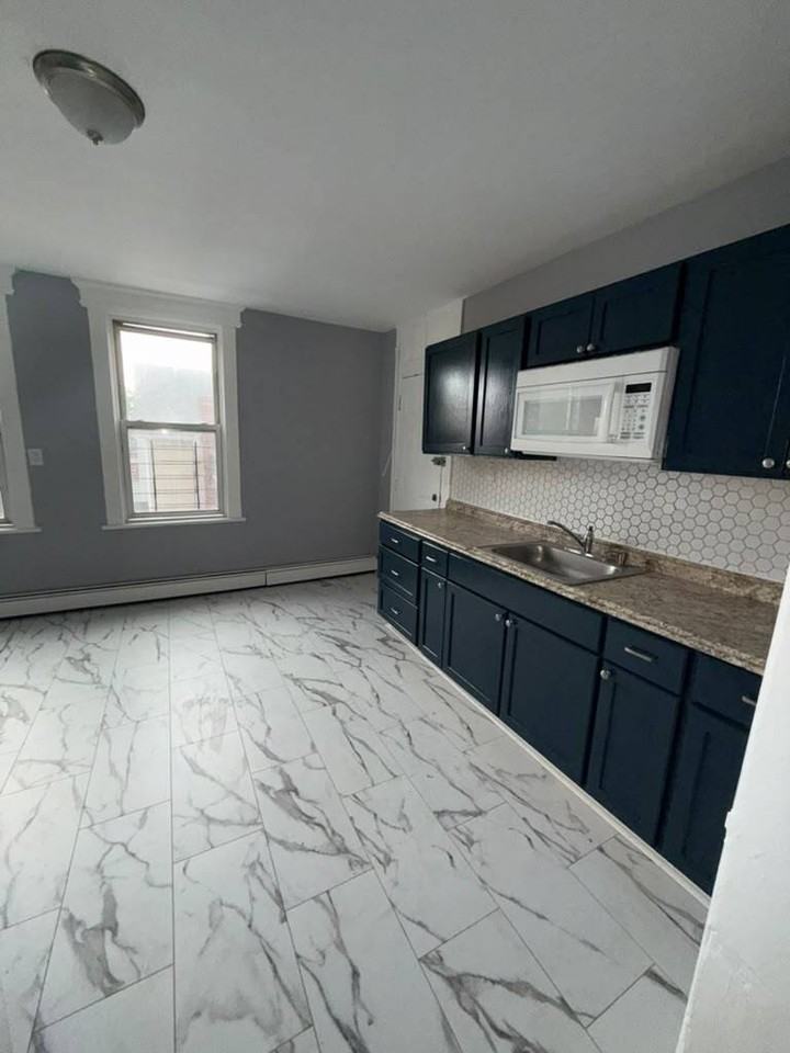 544 Grove St /NORTHEAST GROVE STREET NJ LLC - Photo 3 of 24