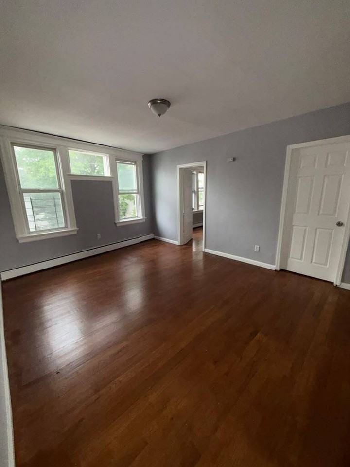 544 Grove St /NORTHEAST GROVE STREET NJ LLC - Photo 5 of 24