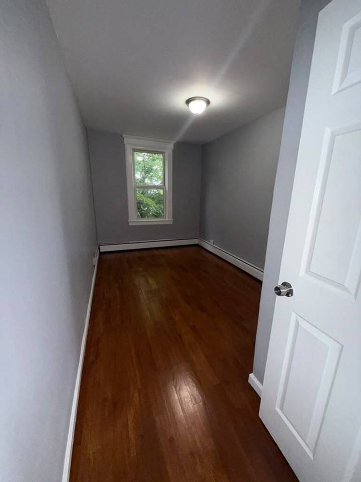 544 Grove St /NORTHEAST GROVE STREET NJ LLC - Photo 7 of 24