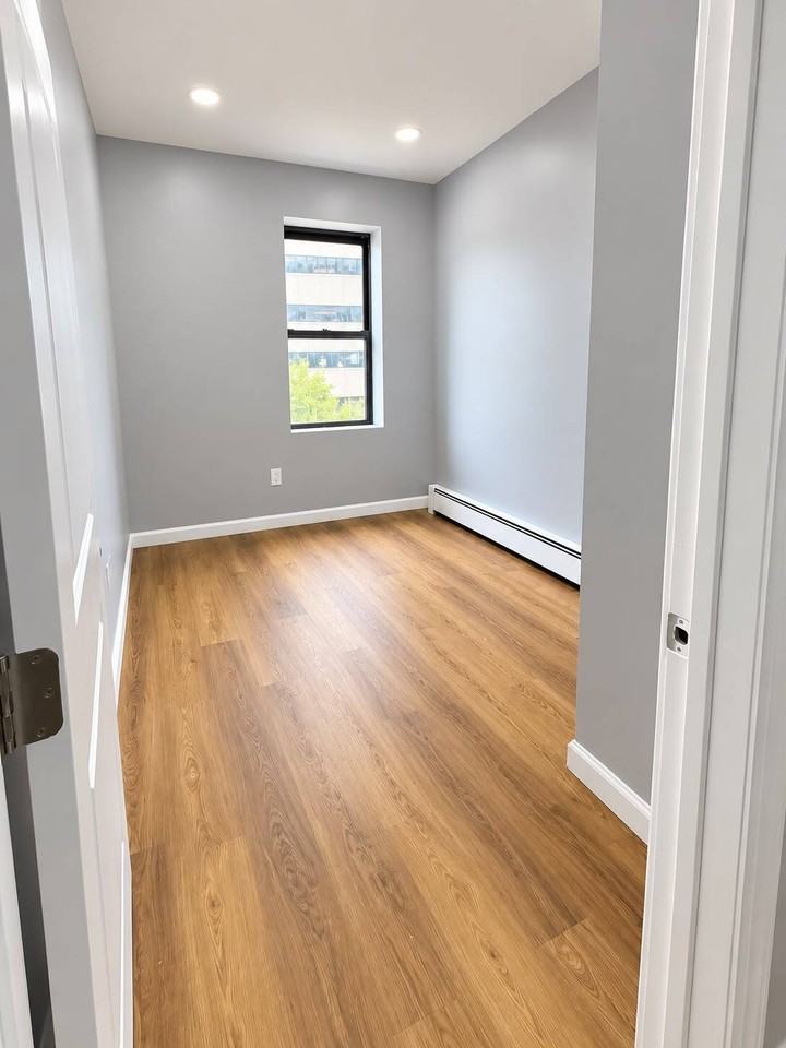 224 South Orange Avenue - Photo 5 of 7