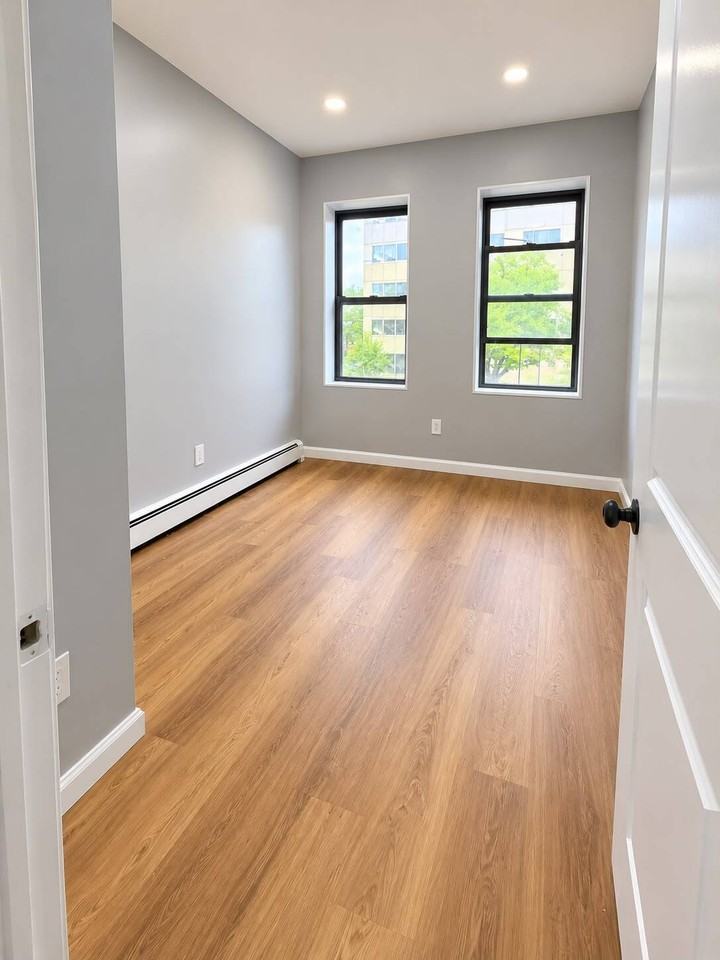 224 South Orange Avenue - Photo 6 of 7