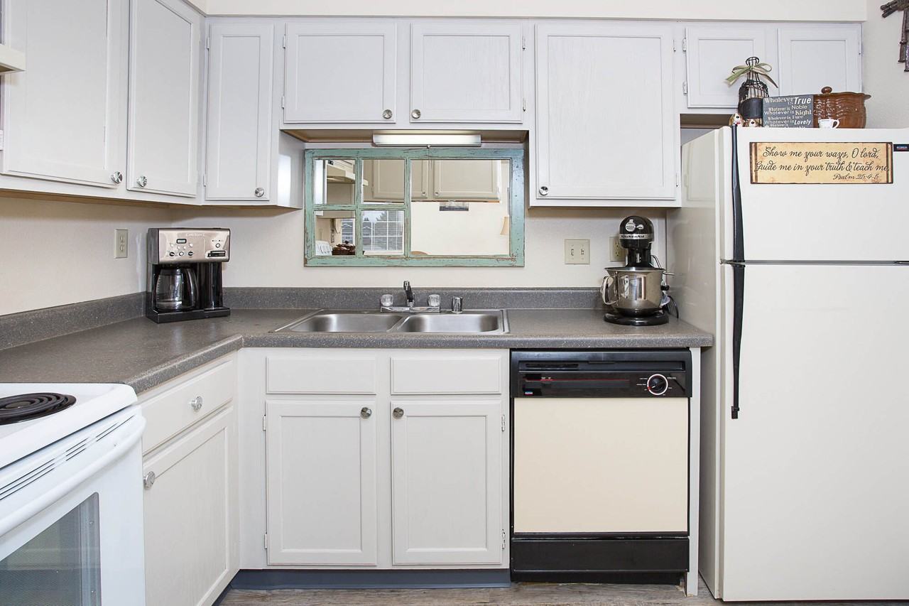 38th Street West Properties - Photo 5 of 13