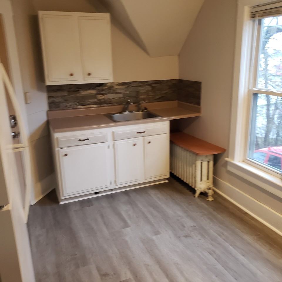460 Rose Lane Northeast #3 - Photo 2 of 19