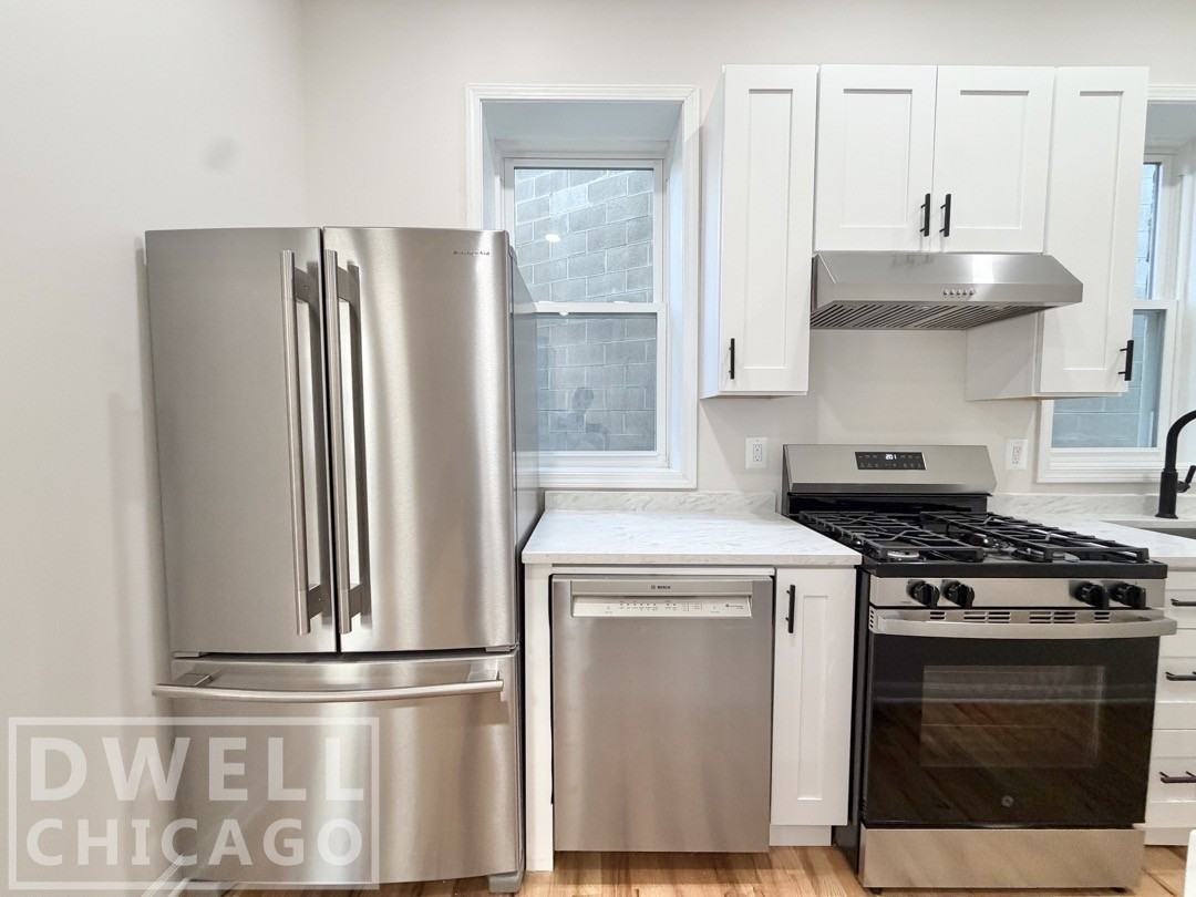 1824 S Canalport Ave #1R - Photo 2 of 37