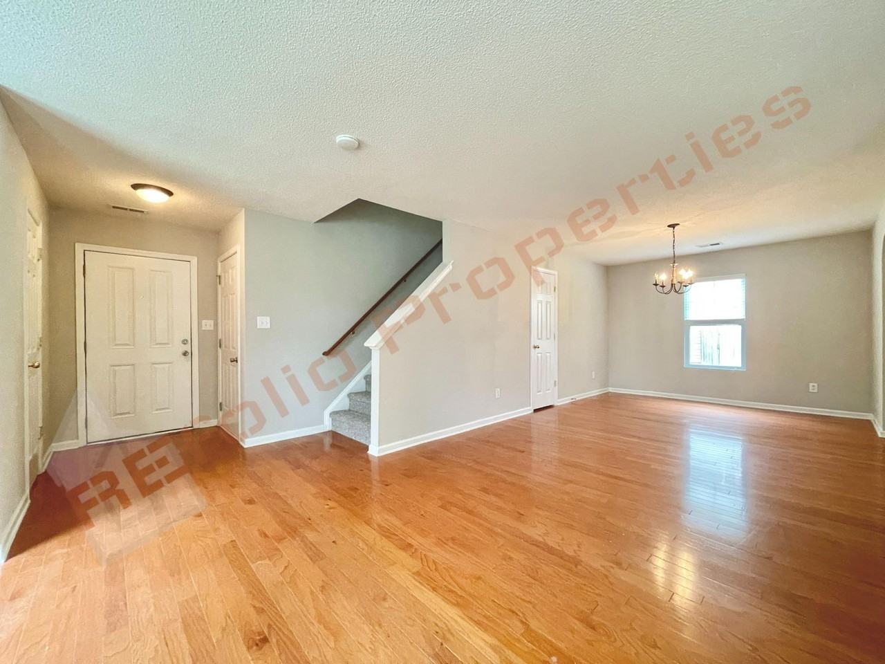 246 Brookhaven Dr - Photo 3 of 34