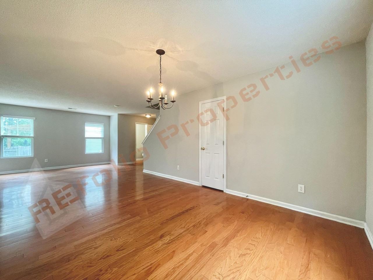 246 Brookhaven Dr - Photo 4 of 34
