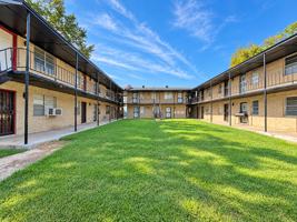 featured image of 325 Greenlaw Ave
